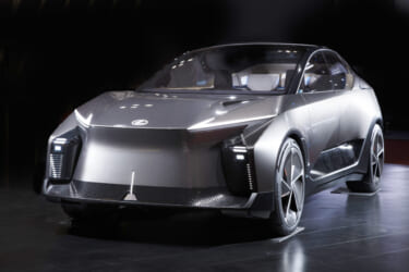【JMS2023コンセプトカー】次期「LS」のスタディモデル!? レクサスバッテリーEVフラッグシップコンセプトモデル「LF-ZL」