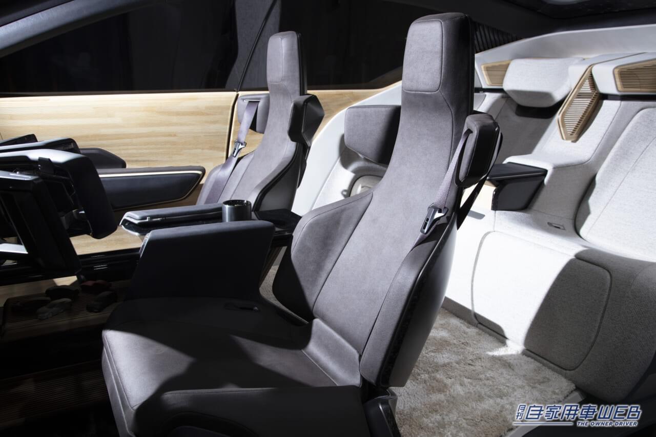 |【JMS2023コンセプトカー】次期「LS」のスタディモデル!? レクサスバッテリーEVフラッグシップコンセプトモデル「LF-ZL」