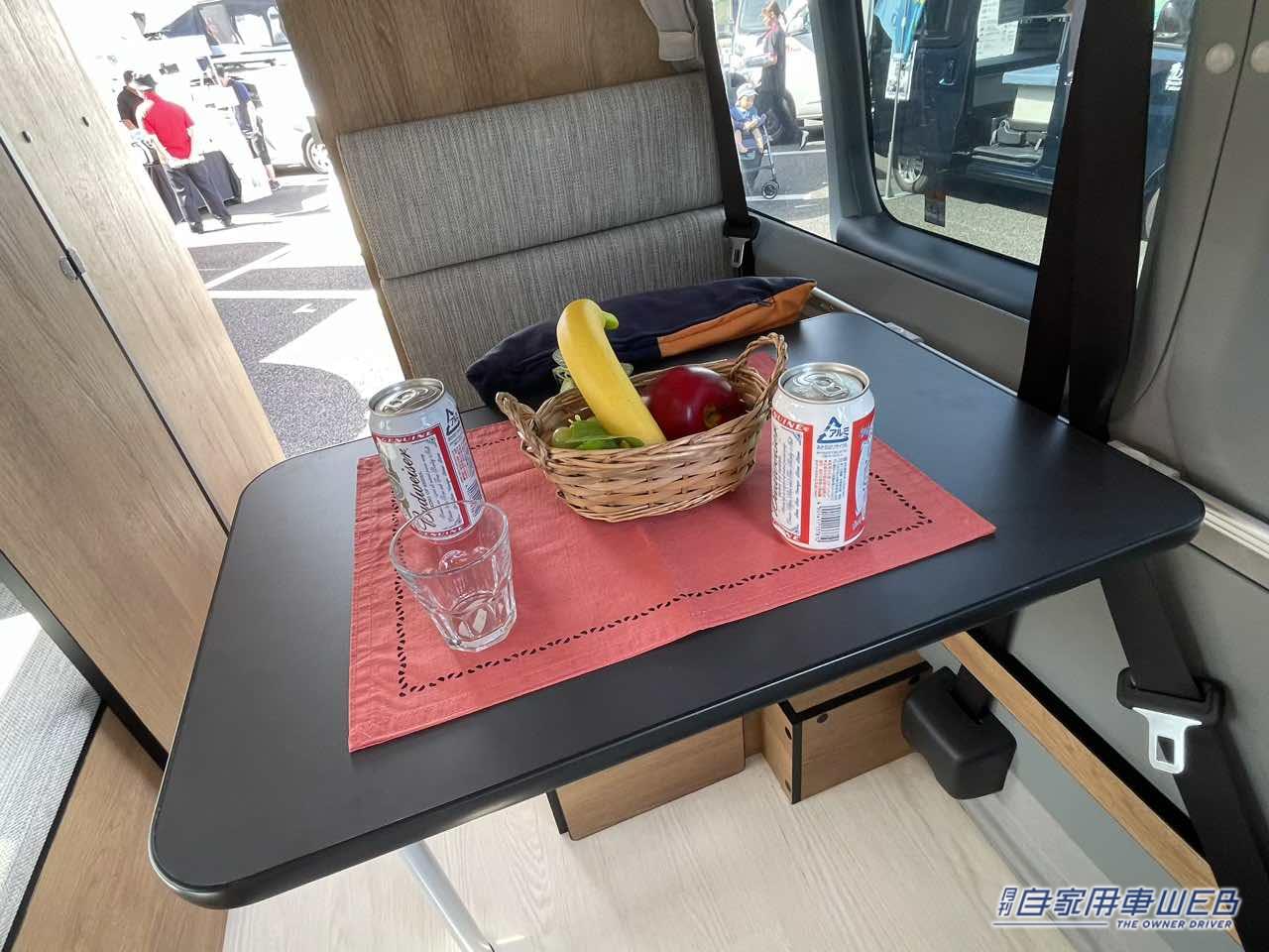 |2人旅にピッタリな装備はこれだ! トヨタ ハイエースがベースのキャンパー