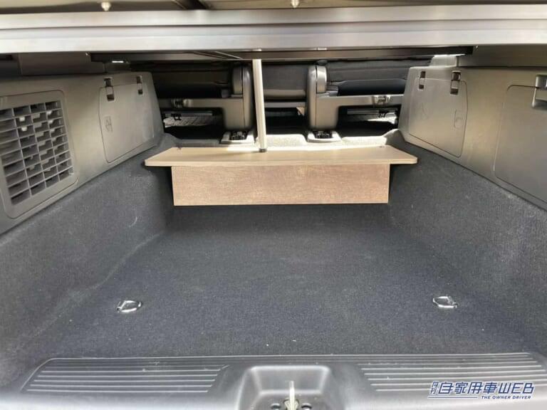 シート下のスペースは思いのほか広く、多くの荷物を収納することができる。|「最高だぜ…コンパクトミニバン」快適・車中泊の最適解か? ホンダ・フリードは、やっぱり「ちょうどいい」。