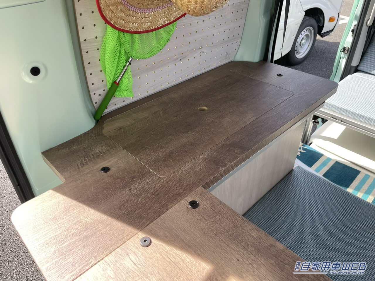 |「荻野目洋子の虫はともだち」仕様! ダイハツ ハイゼットカーゴがベースの軽キャンパー