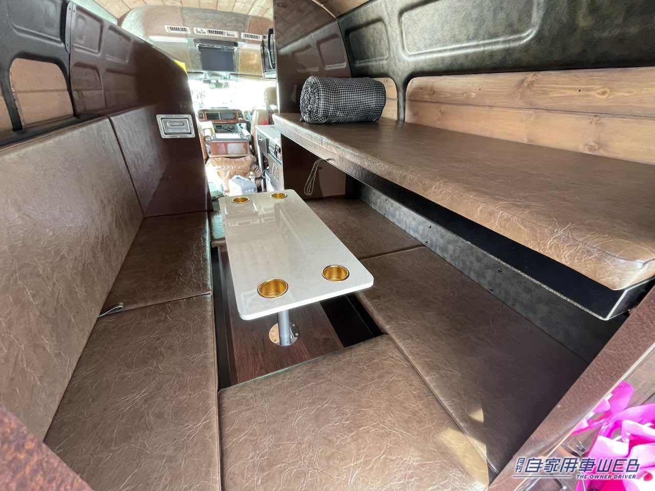 |二段ベッドがふたつ分! トヨタ ハイエースがベースのキャンパー