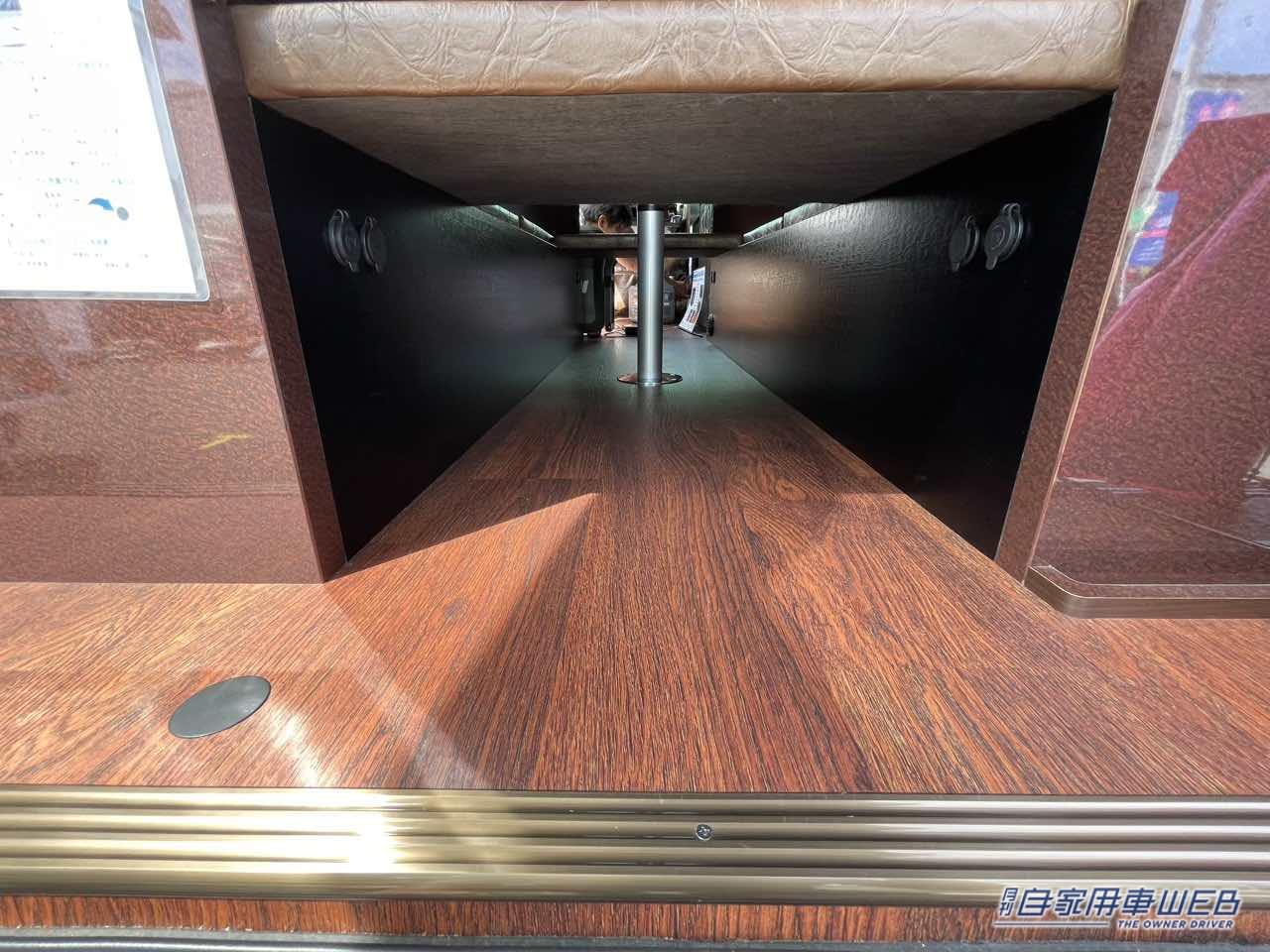 |二段ベッドがふたつ分! トヨタ ハイエースがベースのキャンパー