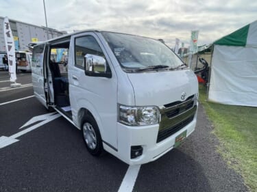 シンプルなフルフラットが便利! トヨタ ハイエースがベースのキャンパー