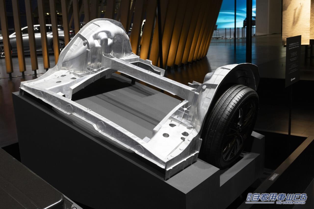 |【JMS2023コンセプトカー】レクサス、2026年市場導入予定の次世代バッテリーEVコンセプト「LF-ZC」を世界初公開