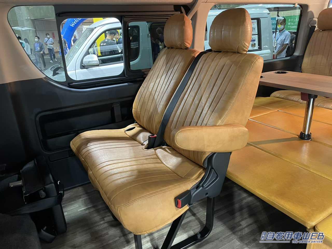 |車の中に座敷!? 足を伸ばしてくつろげるトヨタ ハイエースがベースのキャンパー