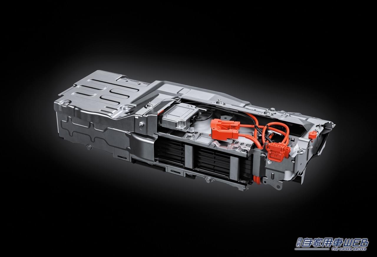 |レクサス新型「 LBX」、国内仕様車の概要を発表。注目のビスポーク仕様は、100台限定の抽選で販売