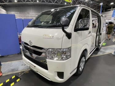 純白の車内が個性的! トヨタ ハイエースがベースのキャンパー