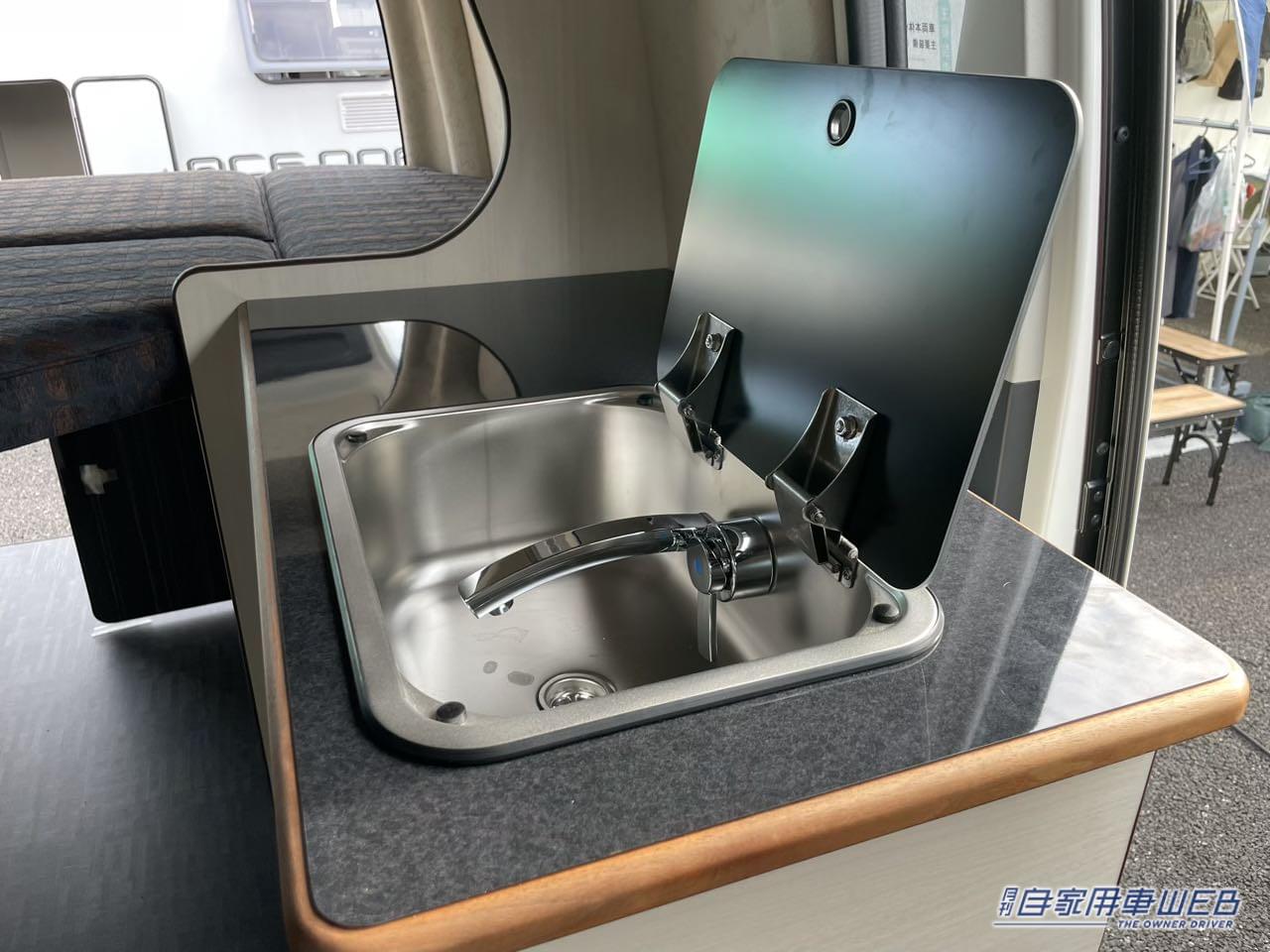 |リアルに住めちゃう使いやすさ! トヨタ ハイエースがベースのキャンパー