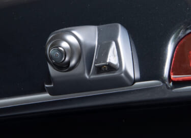 ボディ加工なしでリヤカメラを取り付けできる! データシステム・ハイマウントリアカメラキット、スズキ エブリィ用が新発売