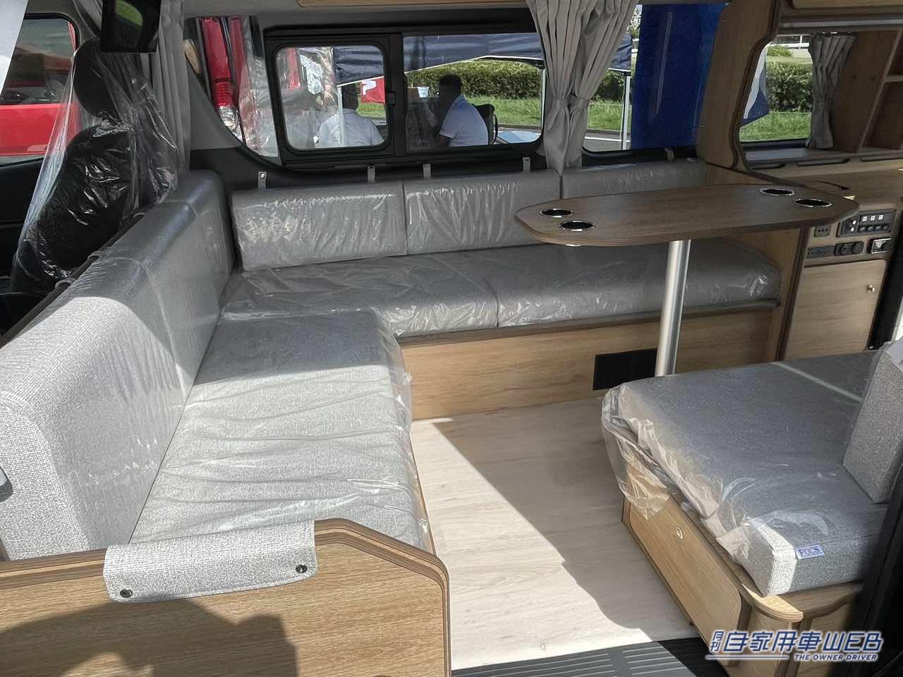 |ボックスシートを広めに確保し、必要装備は後方に! トヨタ ハイエースがベースのキャンパー