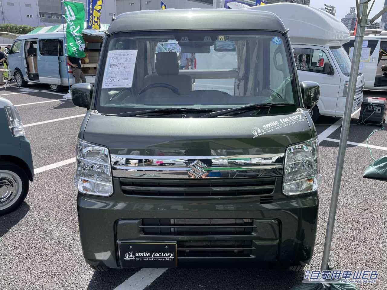 |余計な装備は一切なし! シンプルな二段フラットが使いやすい スズキ エブリイがベースの軽キャンパー