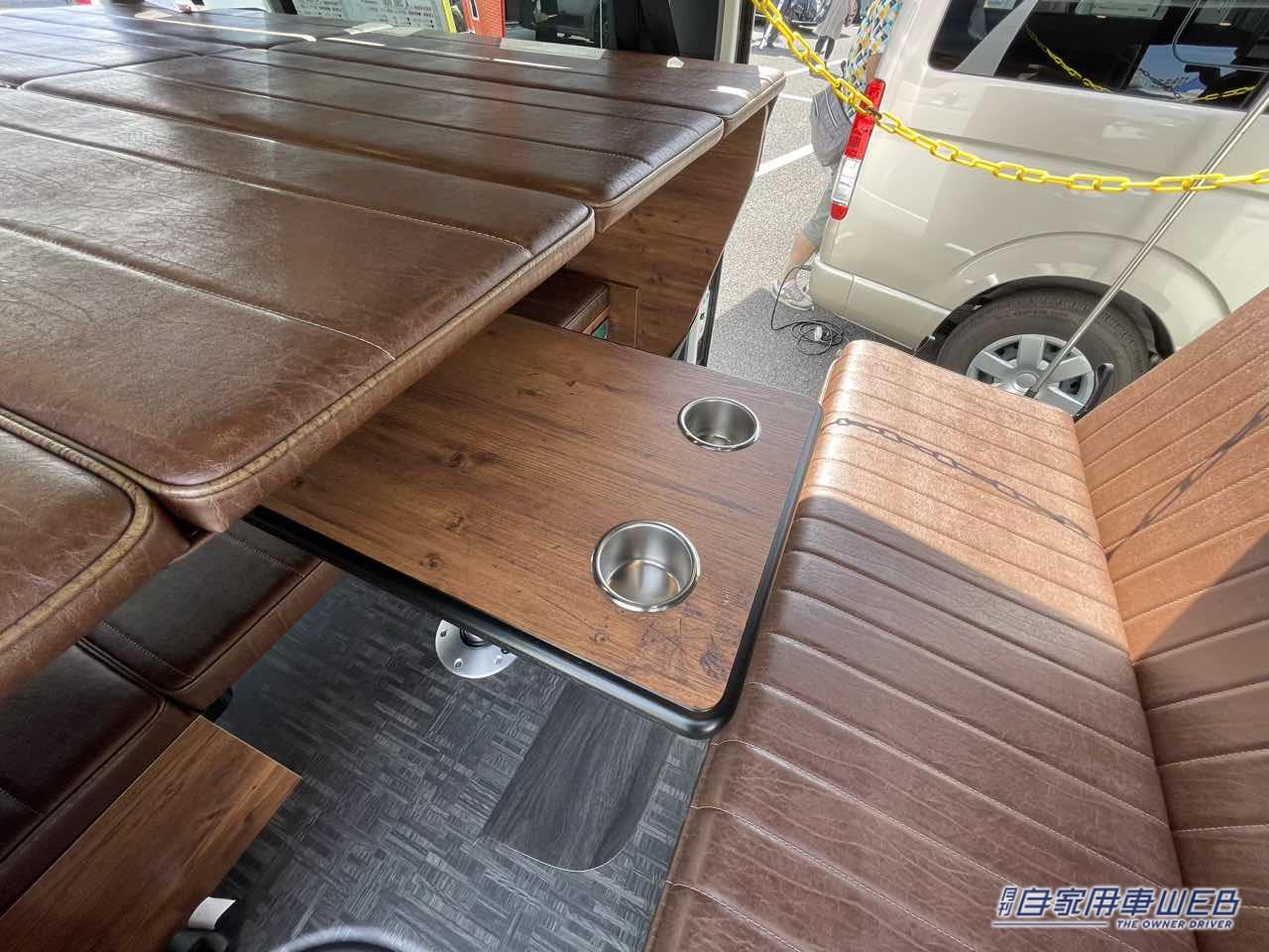 |レザー調の車内がかっこいい! トヨタ ハイエースがベースのキャンパー