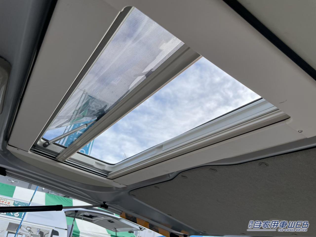 |「えっ 嘘でしょ?」軽自動車でも『車中泊』は『快適』にできます。しかも複数人。電子レンジやシャワーまで…