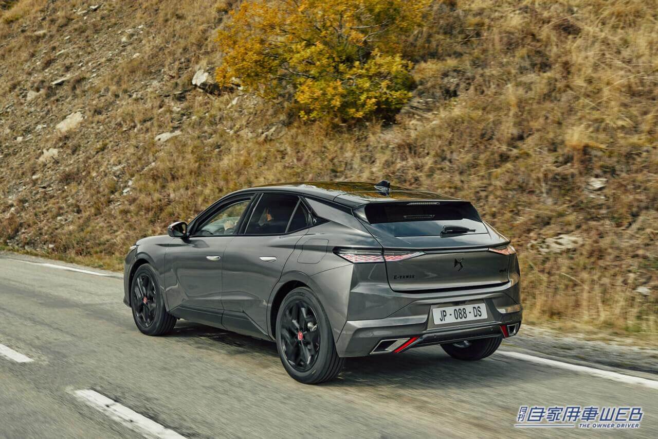 |プレミアムスポーツの魅力を高めた特別仕様車「DS 4 PERFORMANCE LINE」を発売