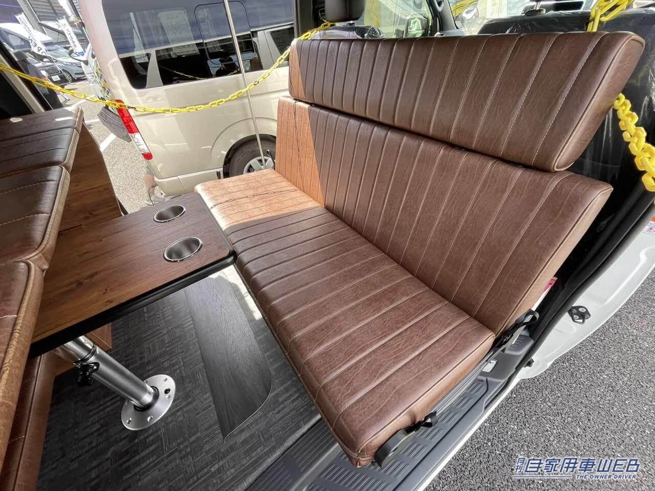 |レザー調の車内がかっこいい! トヨタ ハイエースがベースのキャンパー