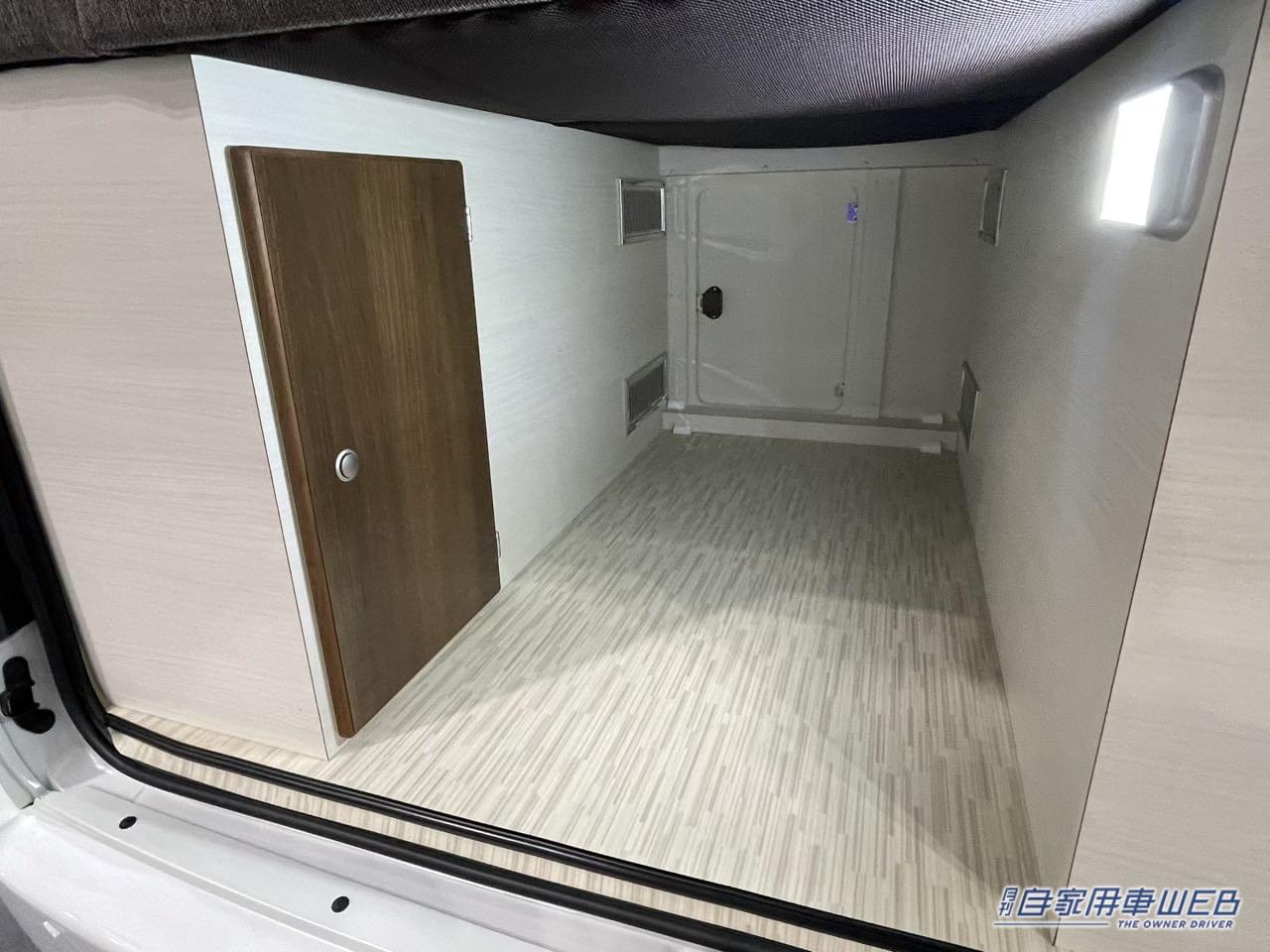 |救急車と同じ車体で作られた! トヨタ ハイエースがベースのキャンパー