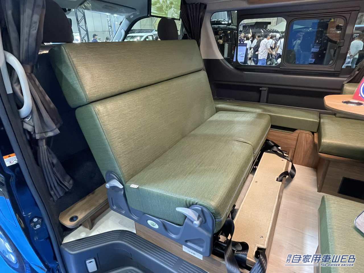 |緑色のシートが美しく個性的! トヨタ ハイエースがベースのキャンパー