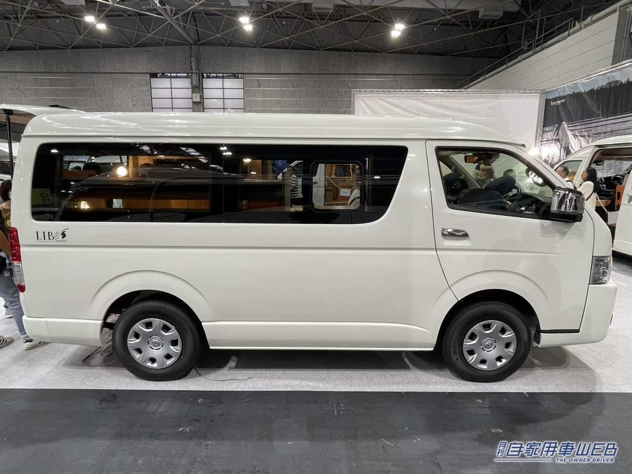 |木の質感が好きなドライバー必見! トヨタ ハイエースがベースのキャンパー