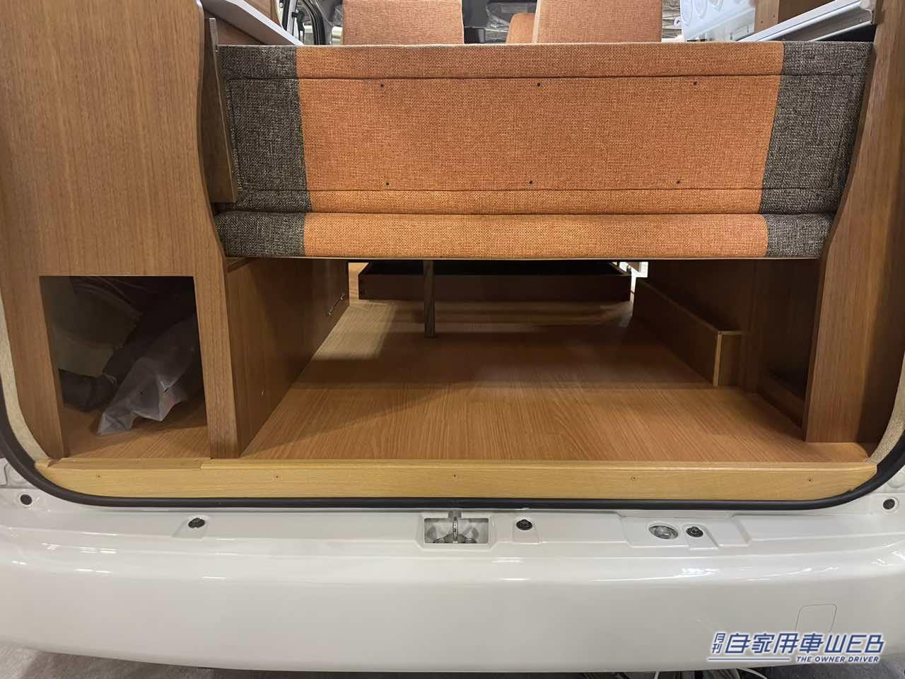 |3列シートで装備もバッチリ! トヨタ タウンエースがベースのキャンパー