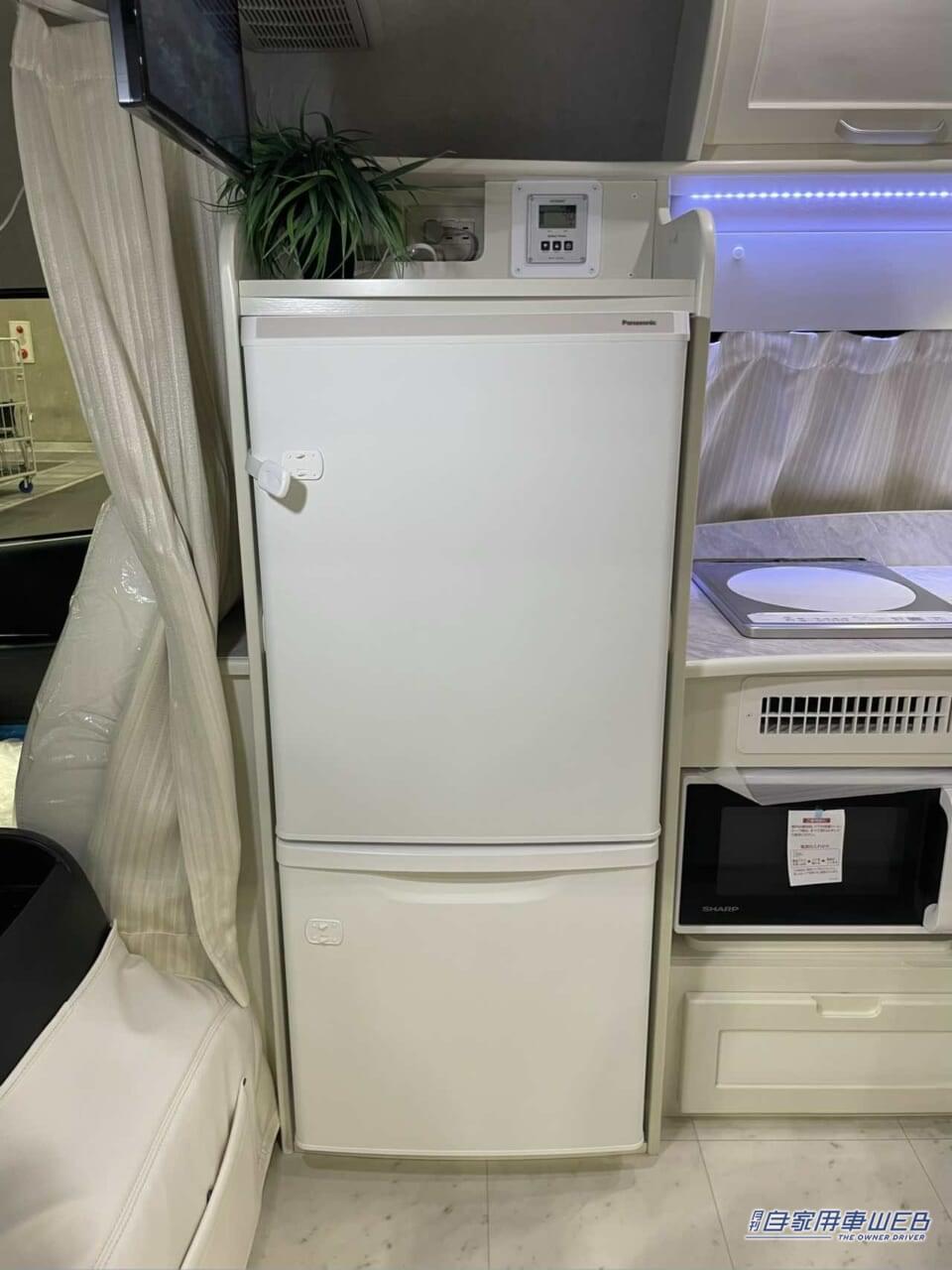 |ホワイト基調でデザイン性の高いインテリアが魅力! トヨタ ハイエースがベースのキャンパー