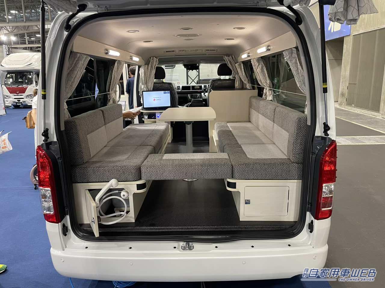 |車外でシャワーが使える! トヨタ ハイエースがベースのキャンパー