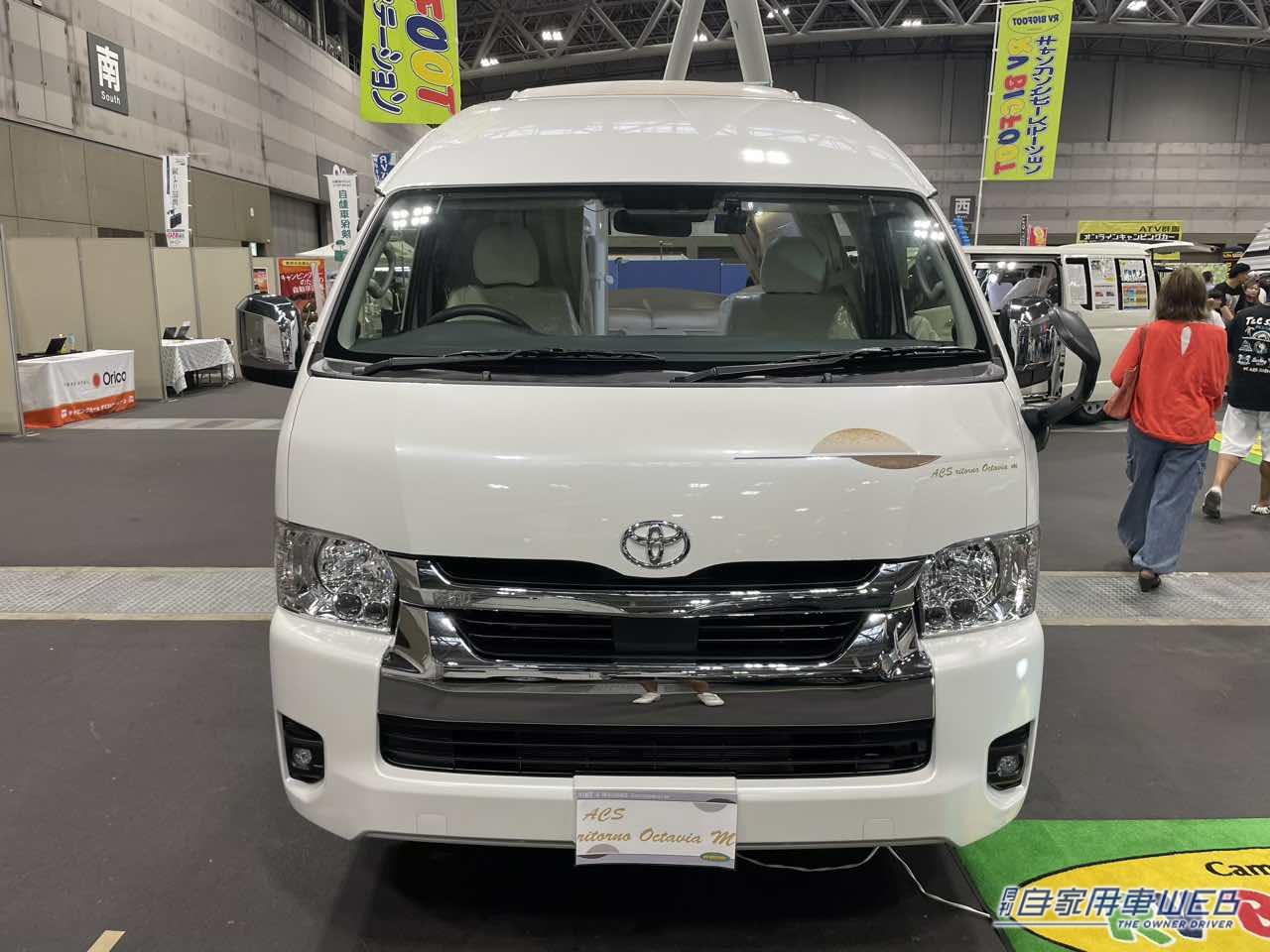 |ホワイト基調でデザイン性の高いインテリアが魅力! トヨタ ハイエースがベースのキャンパー