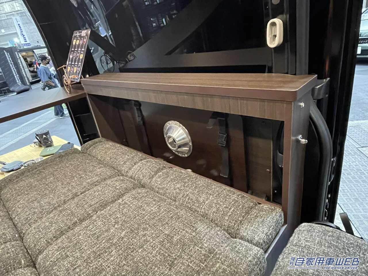 |ワイルド&ラグジュアリーな車を求めているならこれ! トヨタ ハイエースがベースのキャンパー