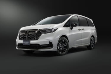 ホンダアクセス、ブラックが際立つ新型「オデッセイ」の純正パーツを発売!