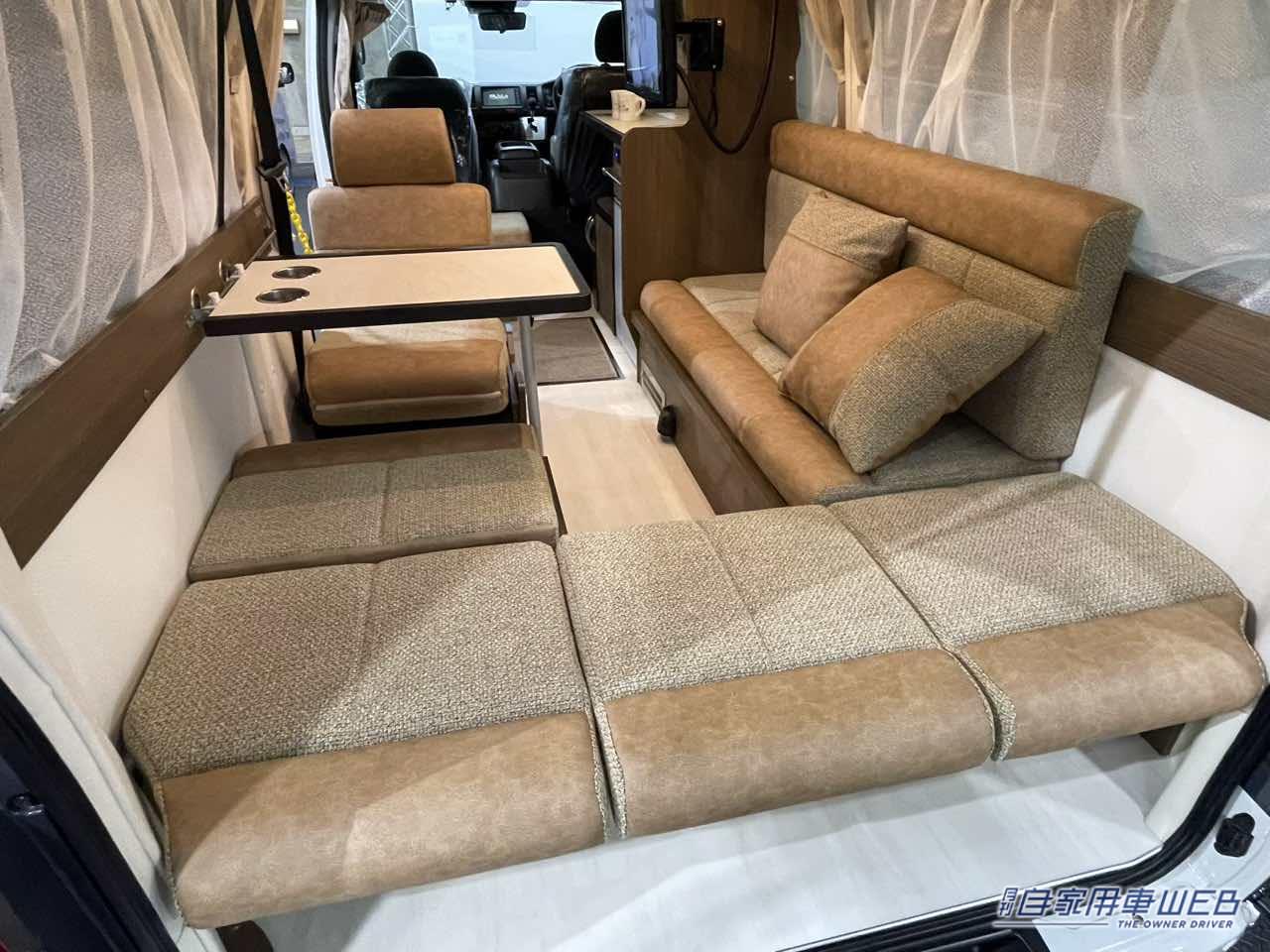 |シートレイアウトの幅が広い! トヨタ ハイエースがベースのキャンパー