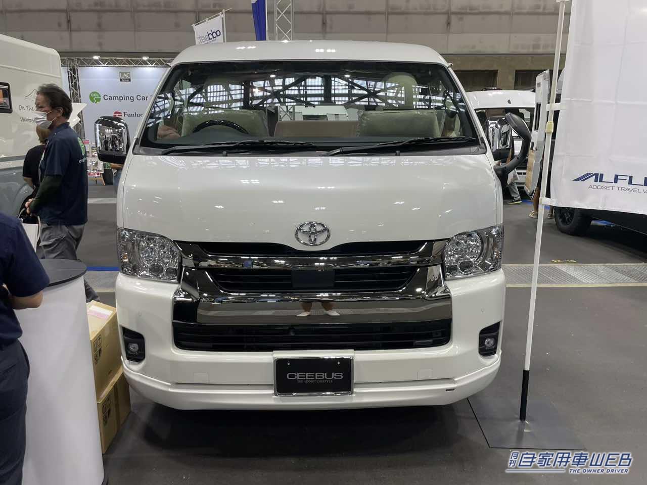 |車の中はホテルのベッドルームのよう! トヨタ ハイエースがベースのキャンパー