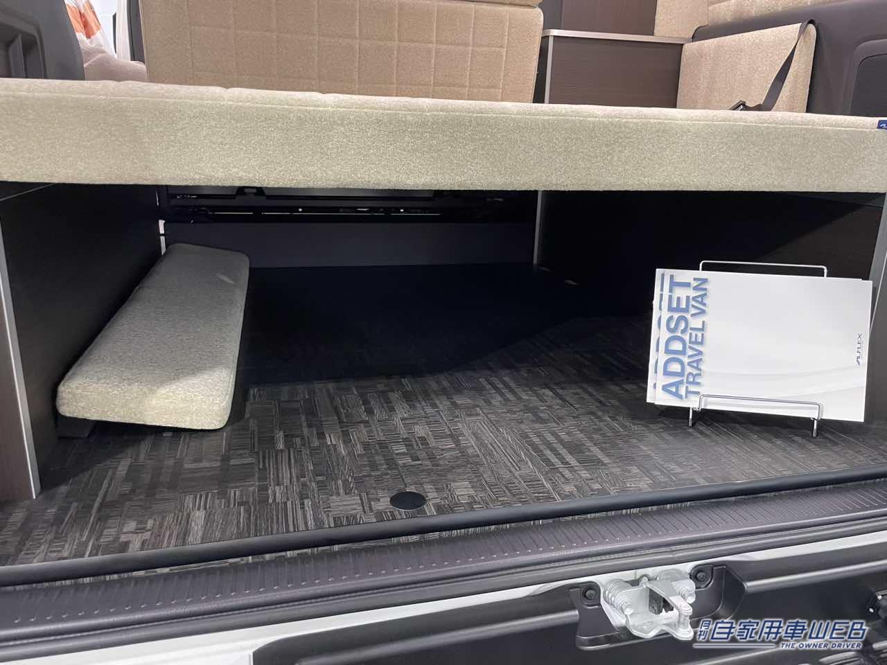 |車の中はホテルのベッドルームのよう! トヨタ ハイエースがベースのキャンパー