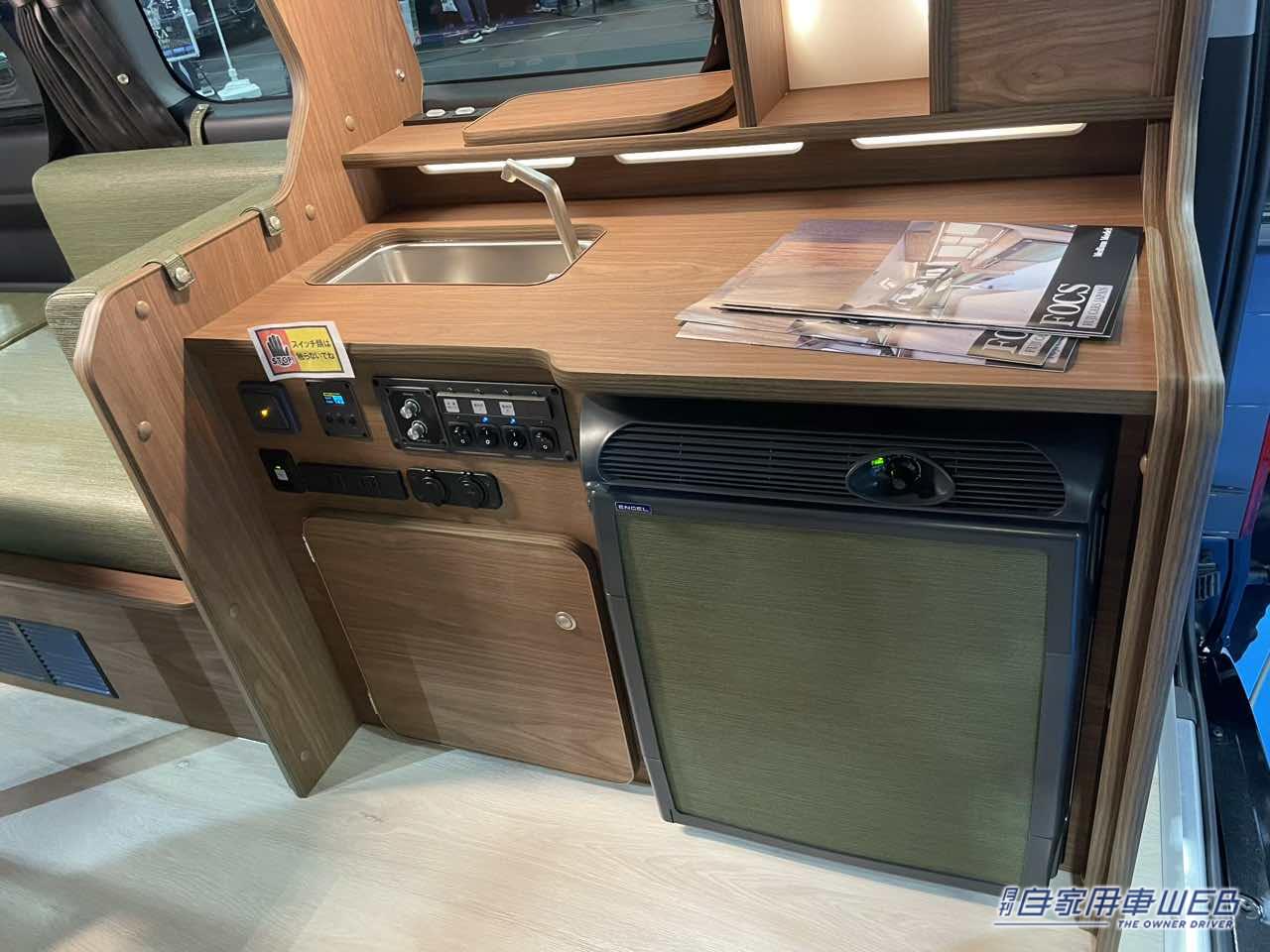 |緑色のシートが美しく個性的! トヨタ ハイエースがベースのキャンパー