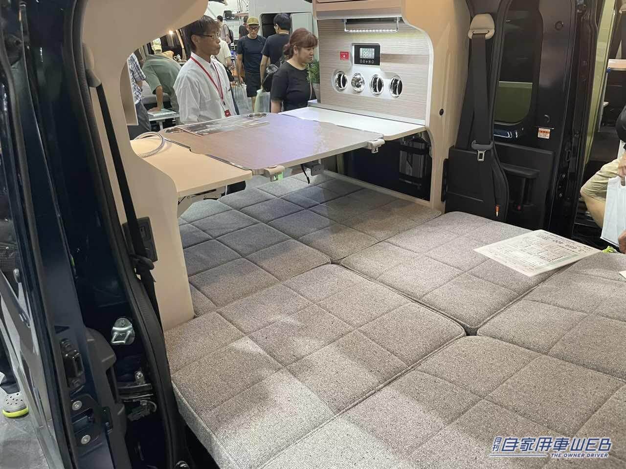 |「ガチすぎる…」「ふつうの軽じゃない」やたらくつろげる、“快適な暮らし”を詰め込んだ軽キャンパー。