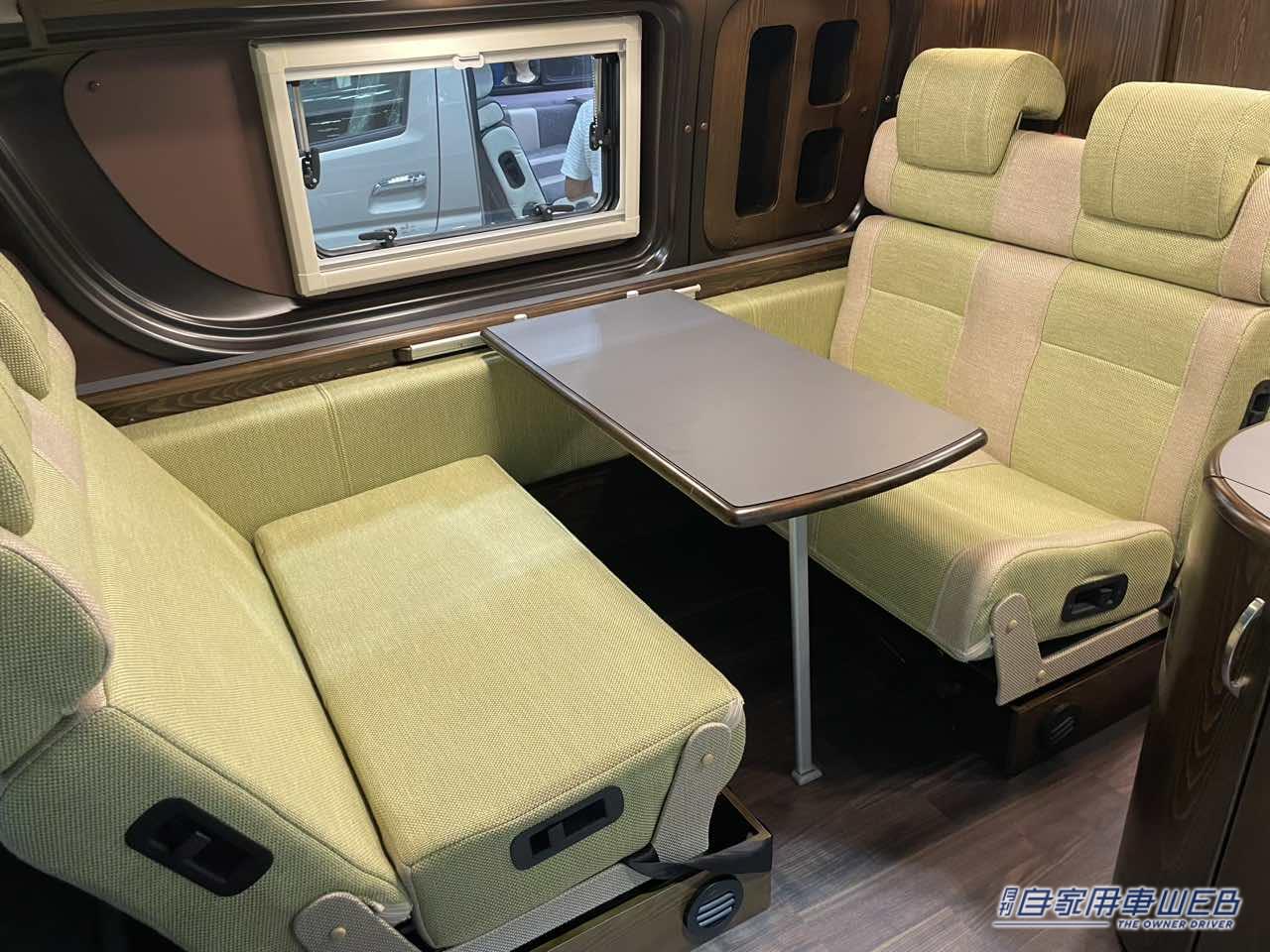 |間接照明も取り入れた、明るく落ち着きある車内が美しい! トヨタ ハイエースがベースのキャンパー