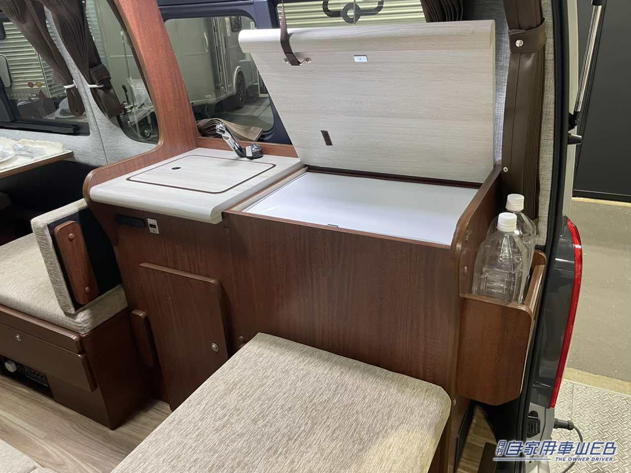 |収納力と快適性を併せ持つ! トヨタ ハイエースがベースのキャンパー