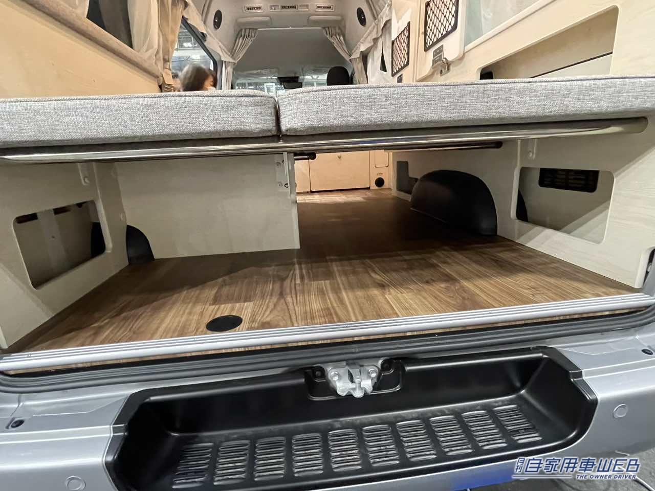 |広いフラットシートが便利で快適! トヨタ ハイエースがベースのキャンパー