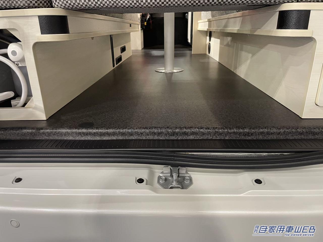 |車外でシャワーが使える! トヨタ ハイエースがベースのキャンパー