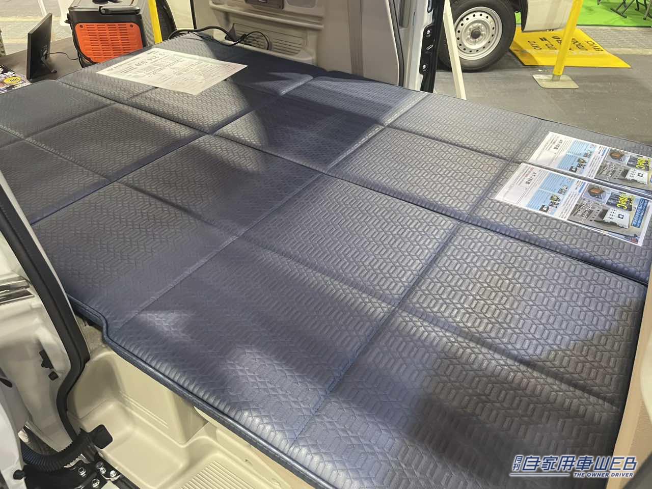 |シンプル車内はフラットスペースが広い! スズキ エブリイがベースの軽キャンパー