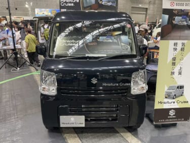 間接照明がオシャレなシンプル空間! スズキ エブリイがベースのキャンパー