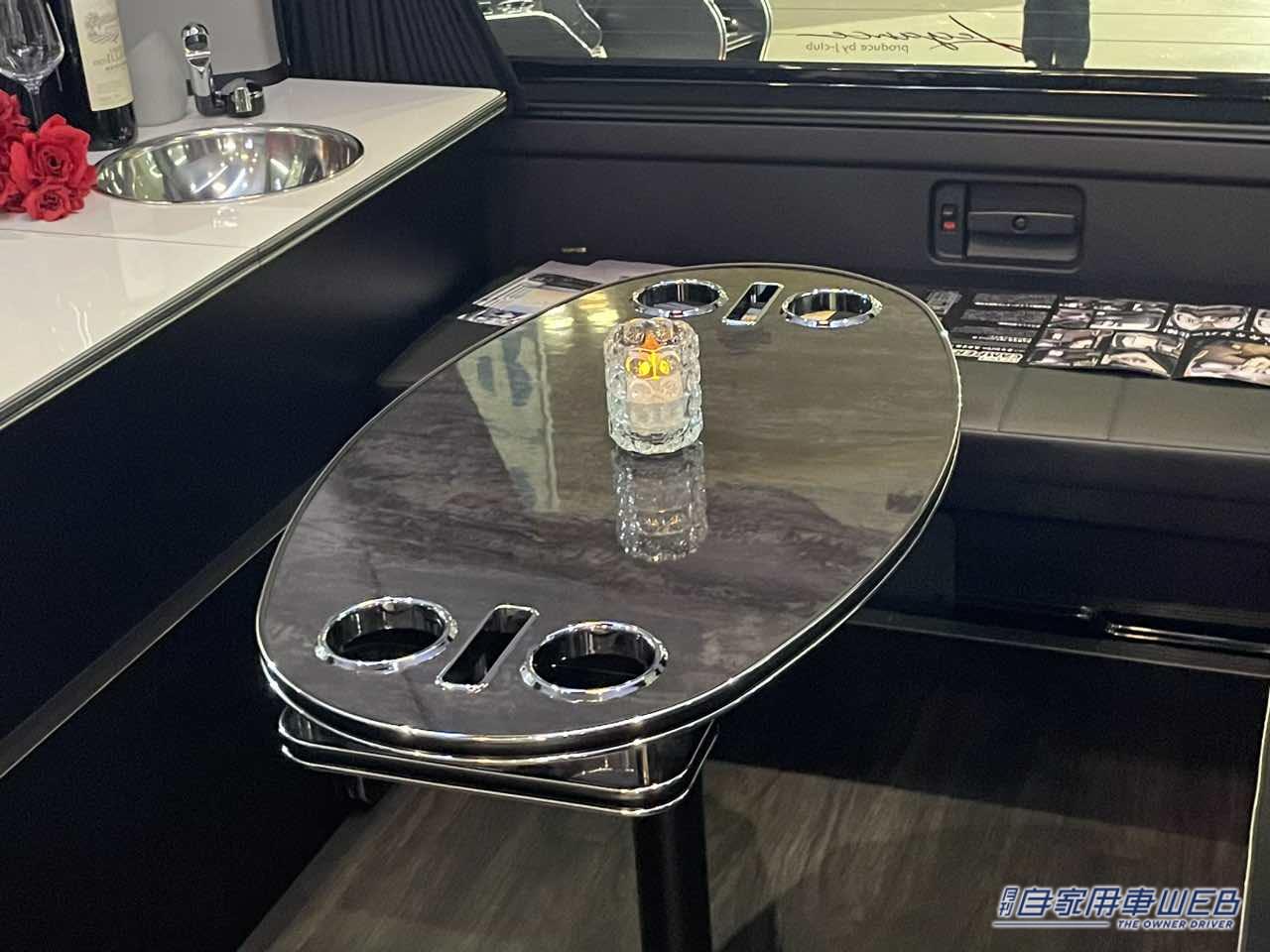 |車内は高級感あふれるVIPルームのよう! トヨタ ハイエースがベースのキャンパー