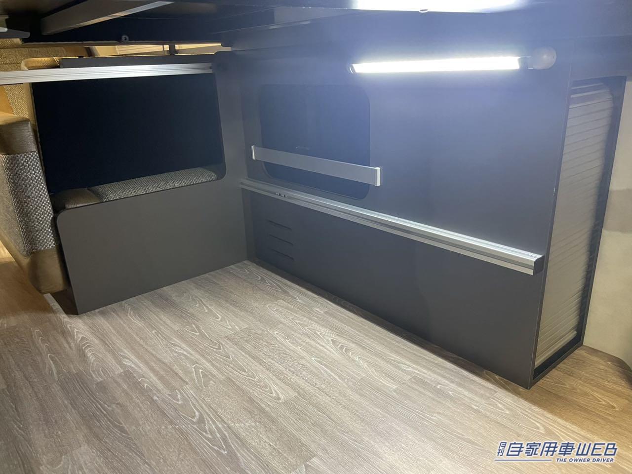 |スライド式の2段ベッドが超便利! トヨタ ハイエースがベースのキャンパー