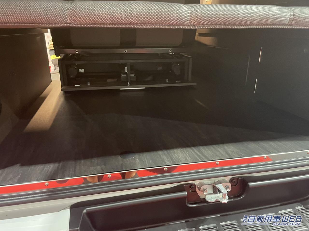 |ボックスシートもベッドも常設だから使いやすくて最高だ! トヨタ ハイエースがベースのキャンパー