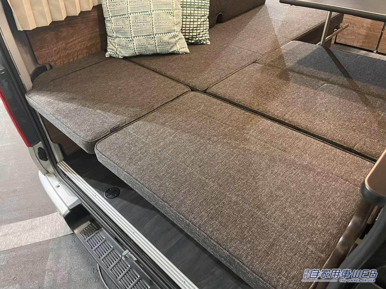 |フルフラットだけじゃない! ワンタッチで快適ソファーになっちゃうトヨタ ハイエースがベースのキャンパー