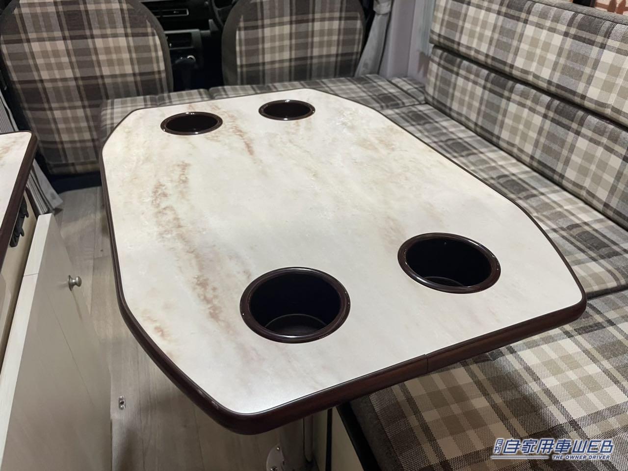 |こんなに広いのに軽なんて! ダイハツ ハイゼットトラックがベースの軽キャンパー