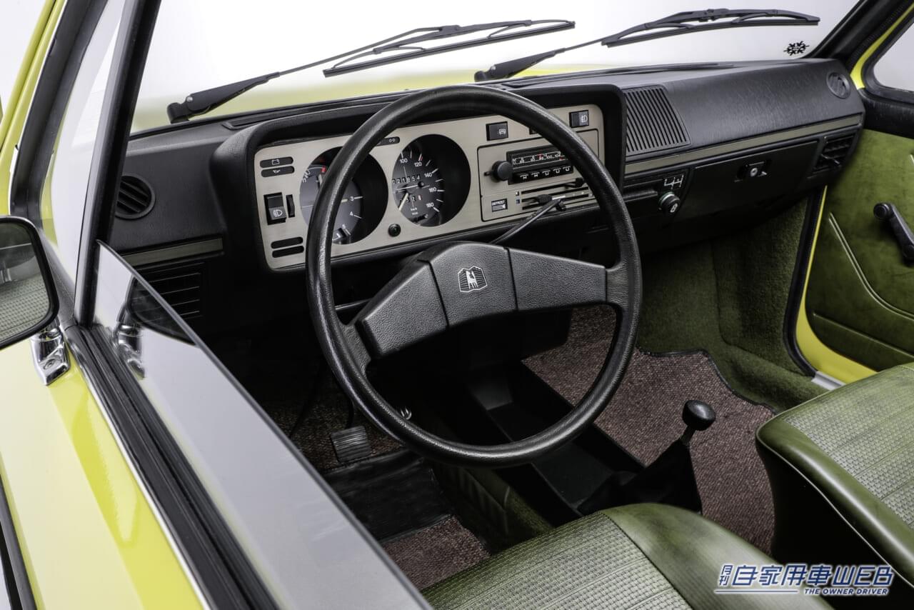 |「Golf」誕生50周年記念!初代「Golf」と前身となった「EA 276」コンセプトカーが展示!