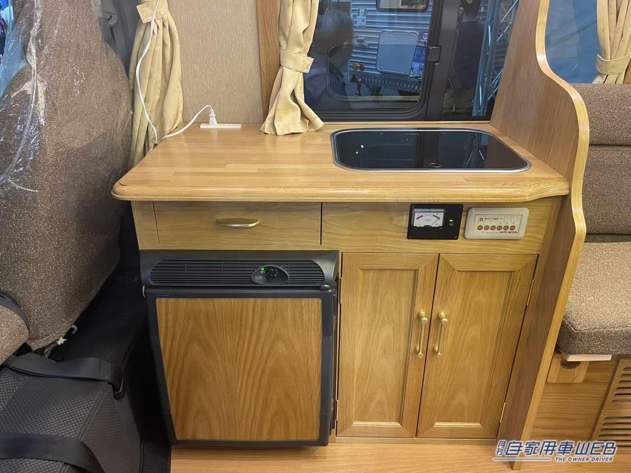 |クラス最大級のボックスシートでリラックスできる! トヨタ ハイエースがベースのキャンパー