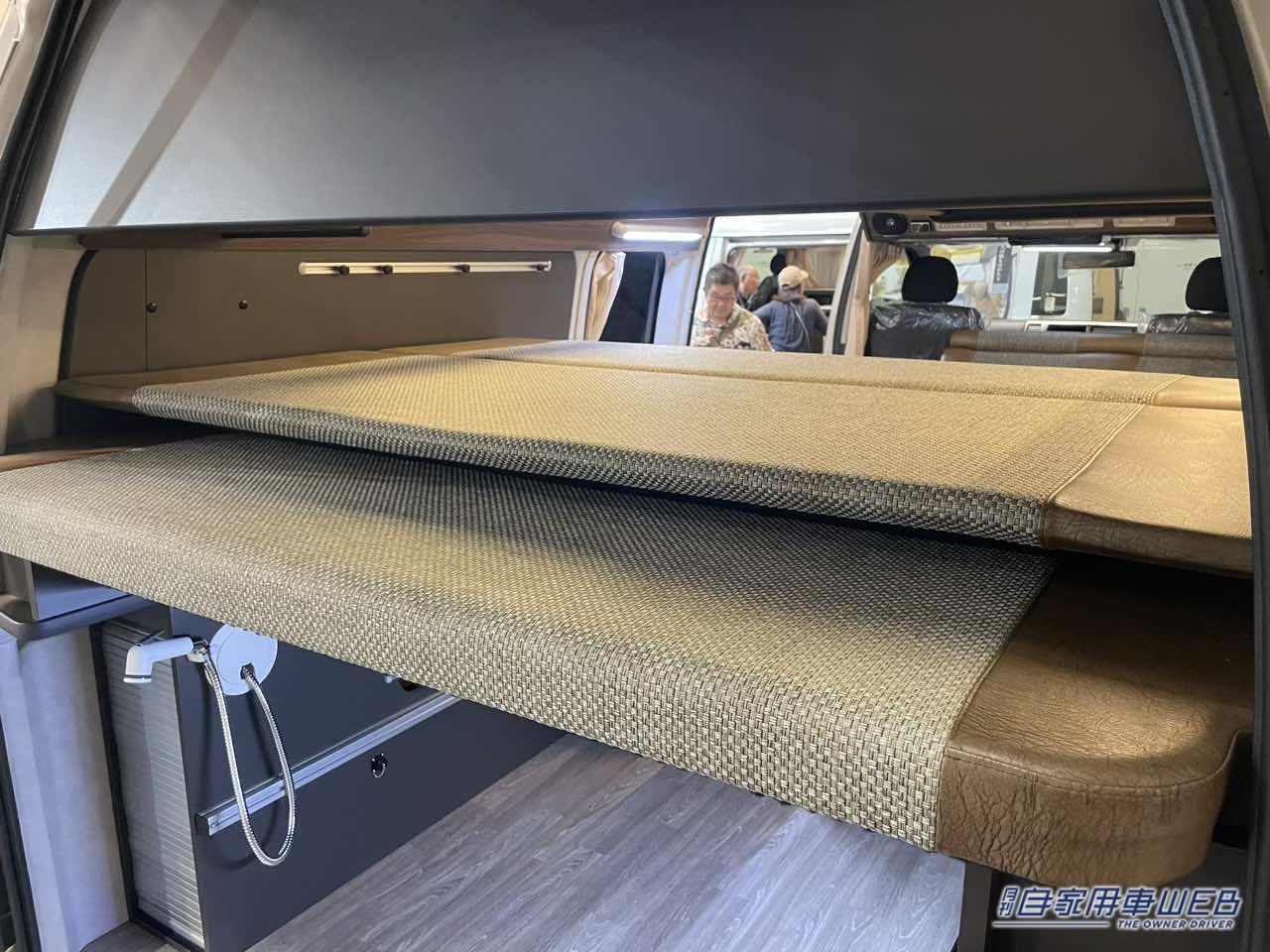 |スライド式の2段ベッドが超便利! トヨタ ハイエースがベースのキャンパー