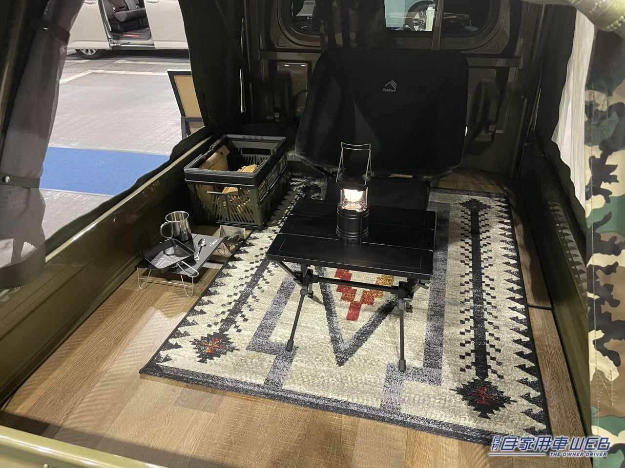 |荷台がそのままテントになる! トヨタ ピクシストラックがベースの軽キャンパー