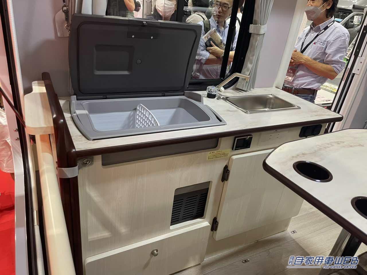 |こんなに広いのに軽なんて! ダイハツ ハイゼットトラックがベースの軽キャンパー